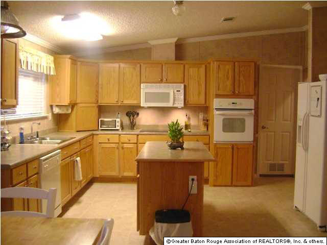 12166 Peter Bourgeois Road St. Amant, LA 70774 - Photo 5 of 15 Gallery Image 5