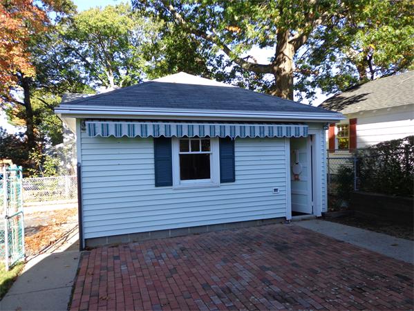 31 Elinor Road Weymouth, MA 02190 - Photo 5 of 6 Gallery Image 5