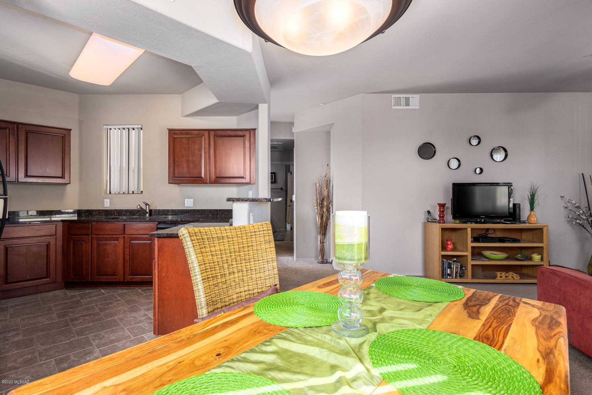2550 East River Road, Unit 20103 Tucson, AZ 85718 - Photo 8 of 25