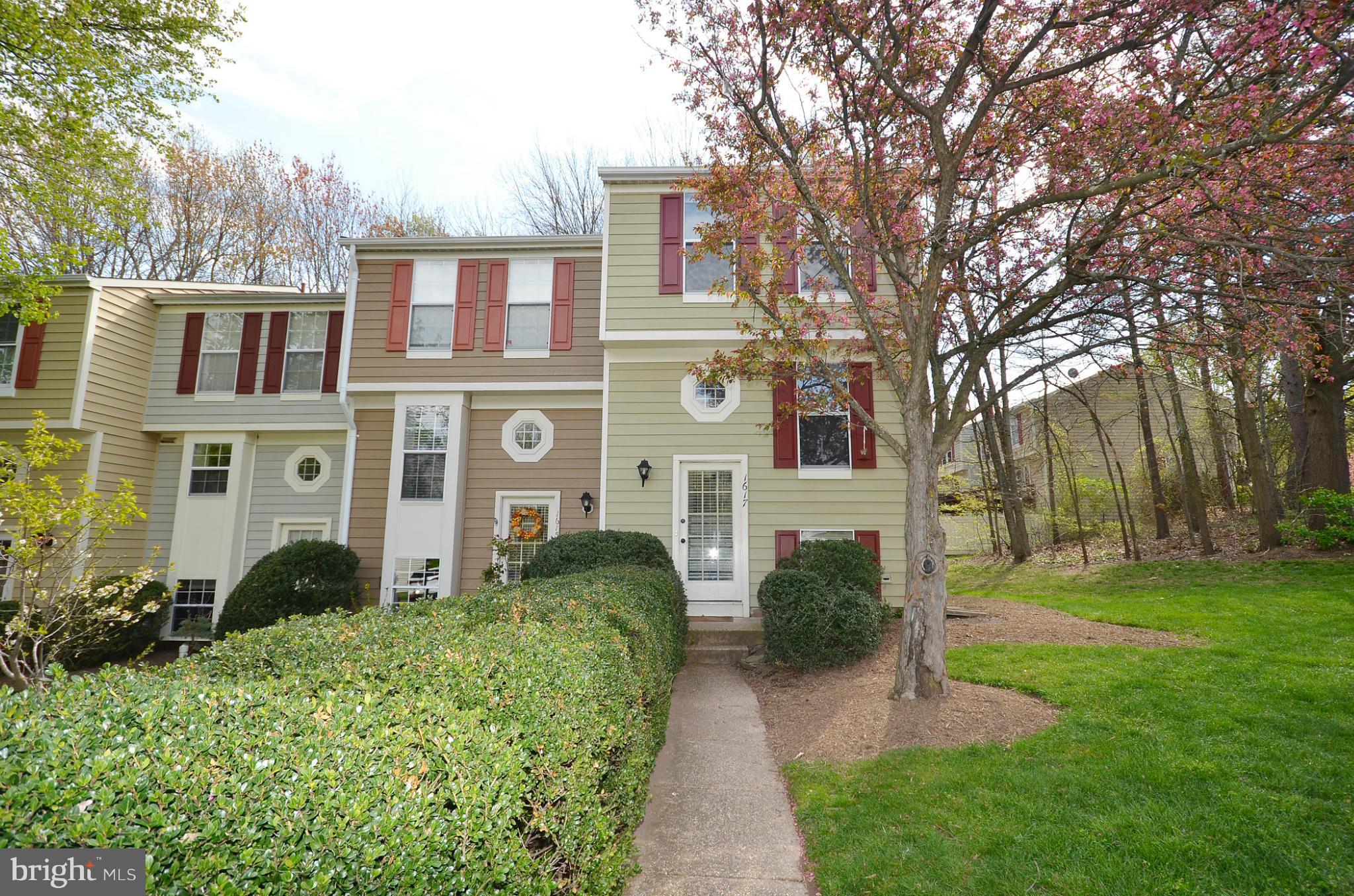1617 Fieldthorn Drive Reston, VA 20194 - Photo 17 of 30 End unit in quiet Thornhill