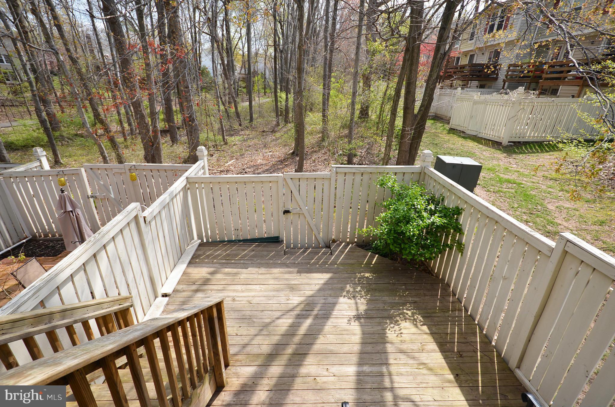 1617 Fieldthorn Drive Reston, VA 20194 - Photo 5 of 30 Fenced yard backing to trees