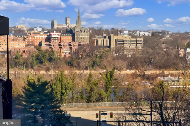 $1,275,000 | 1555 North Colonial Terrace, Unit 500, Arlington, VA 22209