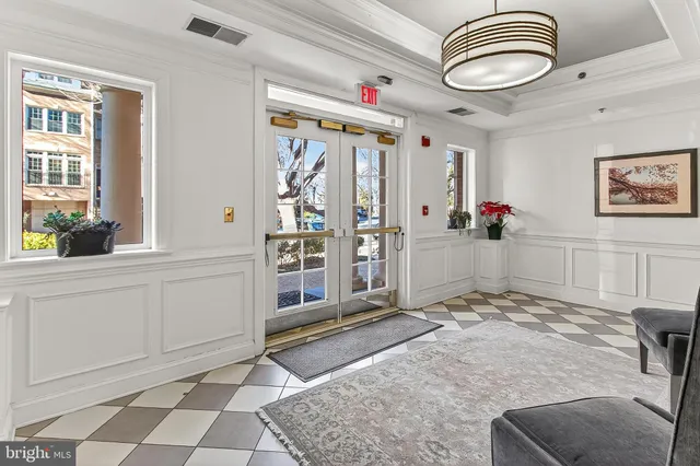 $1,275,000 | 1555 North Colonial Terrace, Unit 500, Arlington, VA 22209