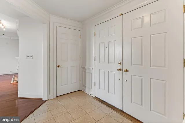 $1,275,000 | 1555 North Colonial Terrace, Unit 500, Arlington, VA 22209