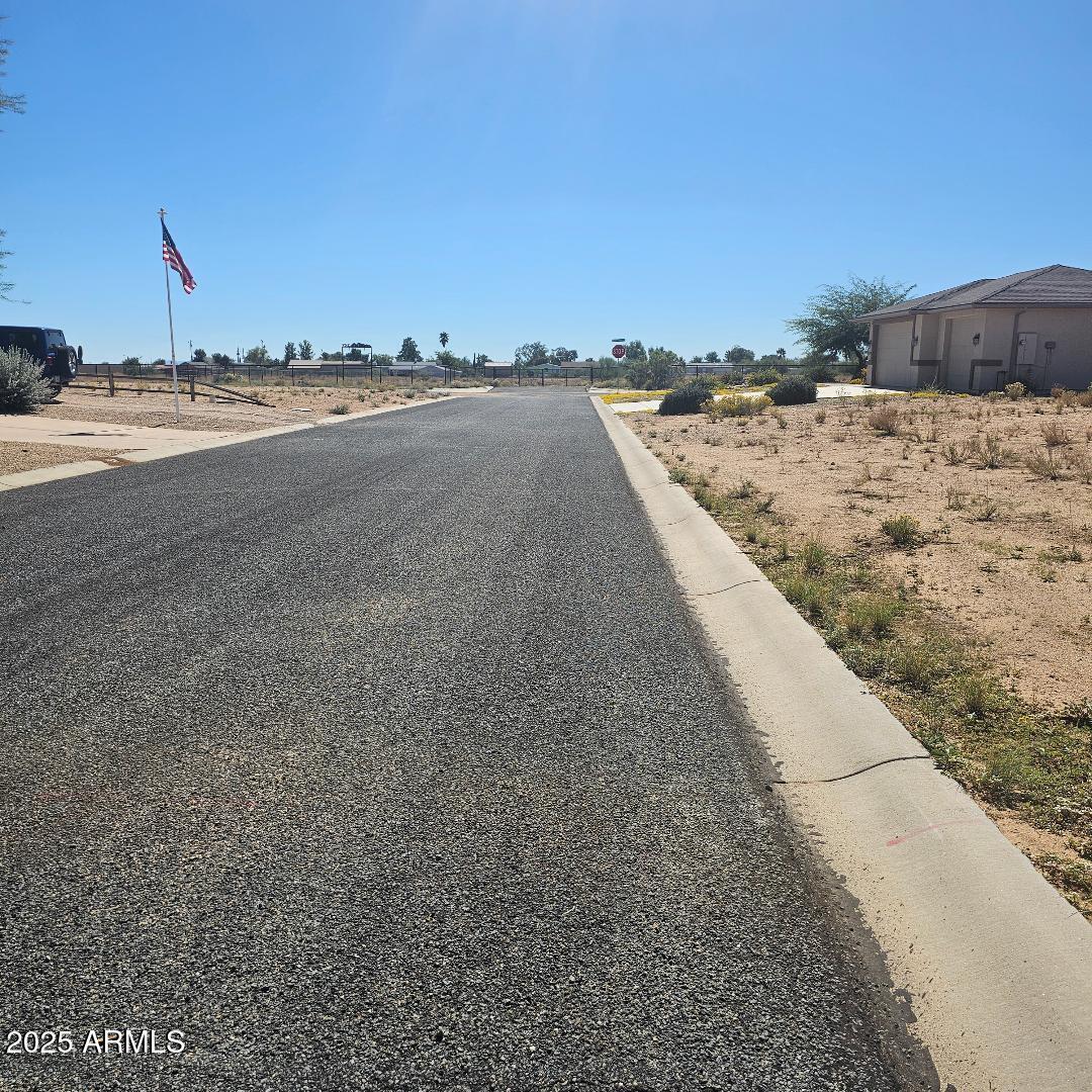 26360 Roxie Lane, Unit 68 Congress, AZ 85332 - Photo 5 of 9 weaver pic 3