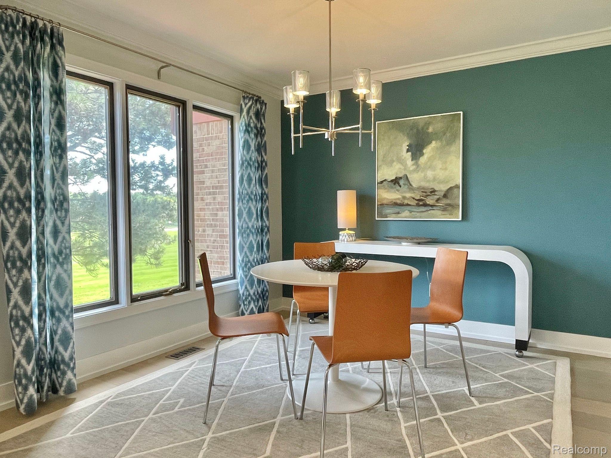 876 GreenView Court Rochester, MI 48307 - Photo 10 of 40 Bright dining room