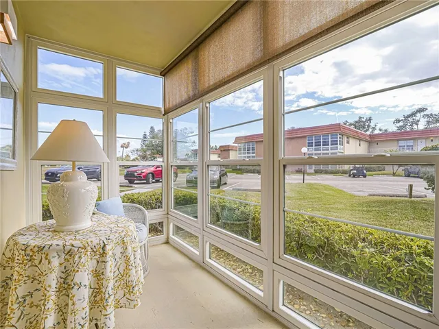 $1,475 | 11 Vista Palm Lane, Unit 103, Vero Beach, FL 32962