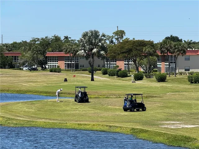 $1,475 | 11 Vista Palm Lane, Unit 103, Vero Beach, FL 32962