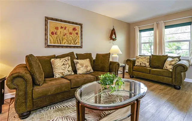 $1,475 | 11 Vista Palm Lane, Unit 103, Vero Beach, FL 32962