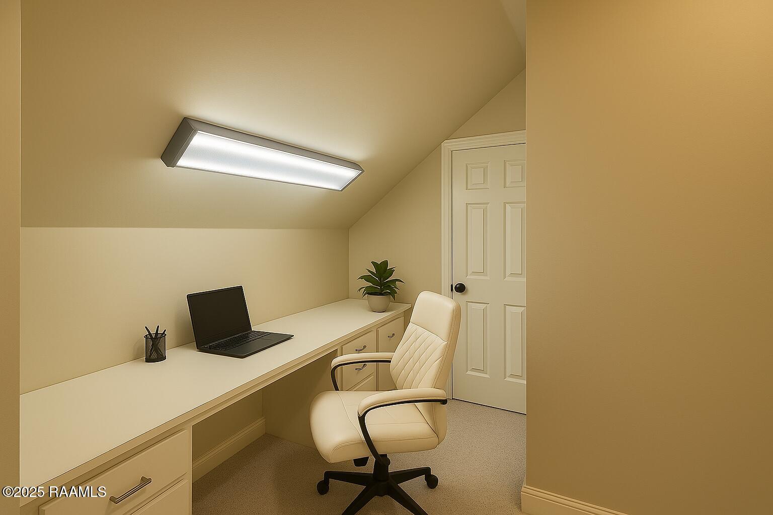 116 Isaiah Drive Lafayette, LA 70508 - Photo 20 of 39 116 Isaiah virtually staged office nook