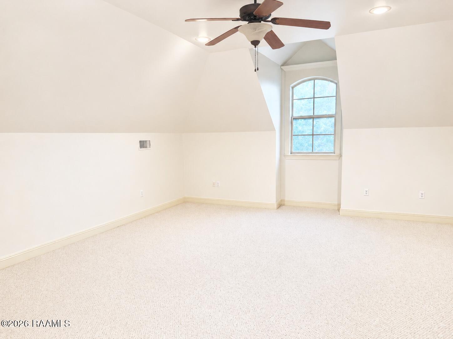 116 Isaiah Drive Lafayette, LA 70508 - Photo 33 of 40 116 Isaiah Bed-Bonus Room 2 Updated
