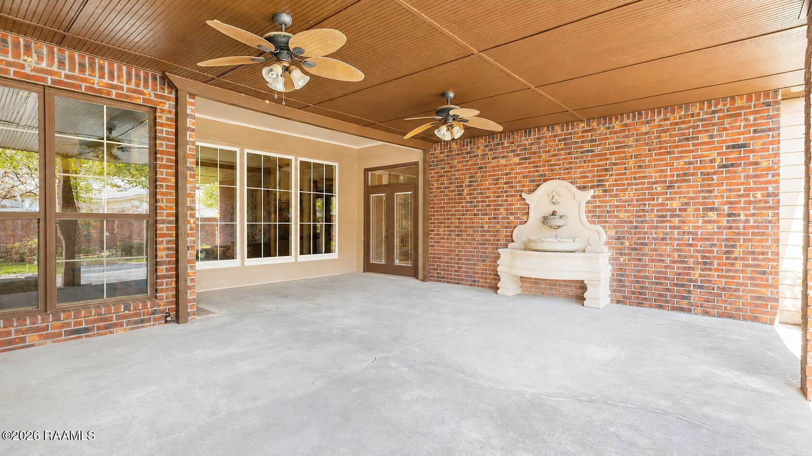 116 Isaiah Drive Lafayette, LA 70508 - Photo 37 of 40 116 Isaiah Back Patio Updated