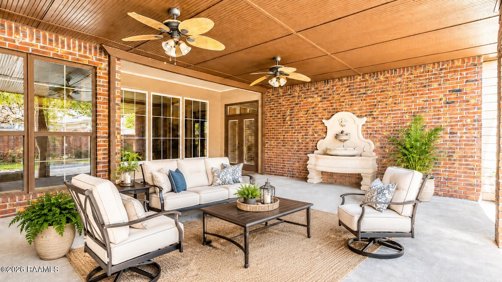 116 Isaiah Drive Lafayette, LA 70508 - Photo 38 of 40 116 Isaiah Back Patio Updated and Virtua