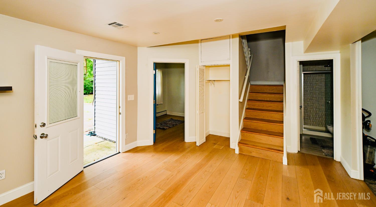 11 Baxter Road Edison, NJ 08817 - Photo 9 of 34 Gallery Image 9