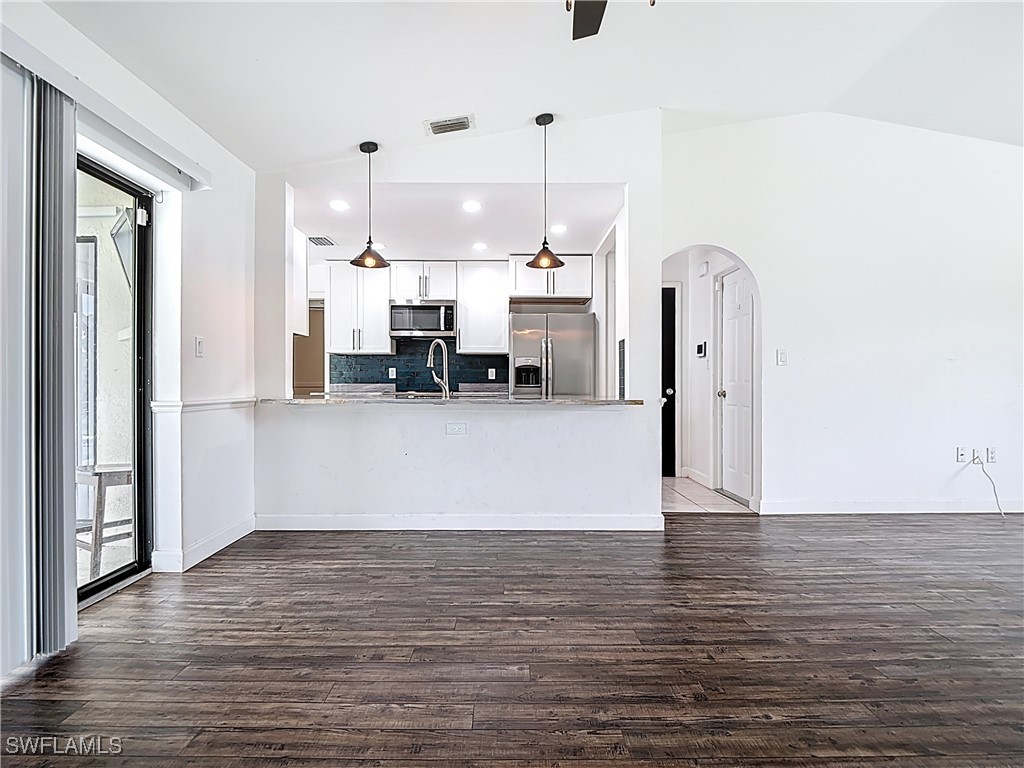 18534 Quince Road Fort Myers, FL 33967 - Photo 6 of 28 Gallery Image 6