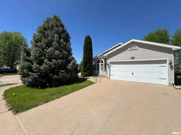$289,900 | 2121 West Miners Drive, Dunlap, IL 61525
