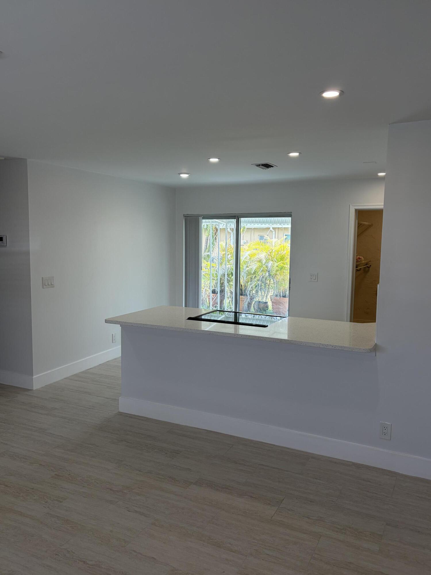 2812 Duke Lane Delray Beach, FL 33445 - Photo 3 of 21 IMG_0925