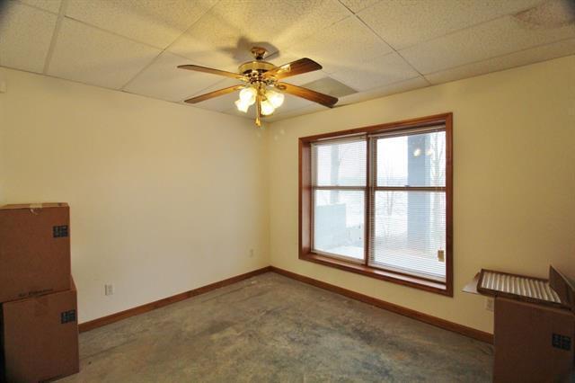 1765 Stump Hollow Road, Unit 52 Spring City, TN 37381 - Photo 32 of 50 32- basement bedroom