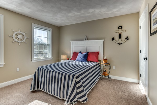 8 Pleasant Road Wilmington, MA 01887 - Photo 21 of 27