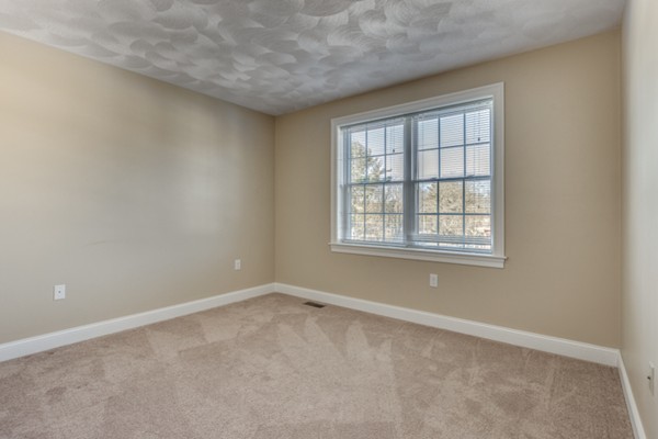 8 Pleasant Road Wilmington, MA 01887 - Photo 22 of 27