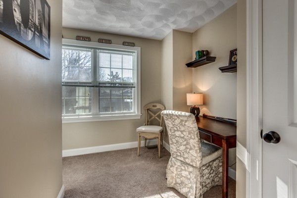 8 Pleasant Road Wilmington, MA 01887 - Photo 23 of 27