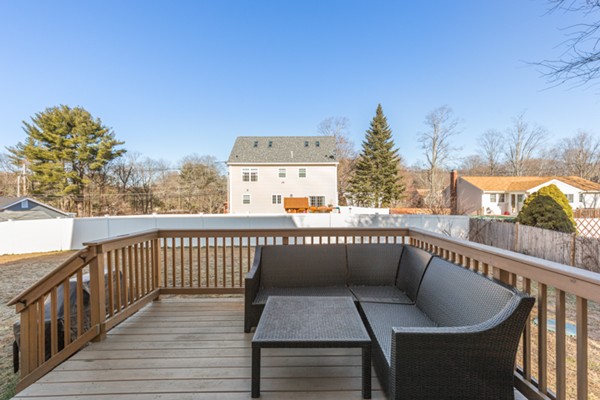 8 Pleasant Road Wilmington, MA 01887 - Photo 24 of 27