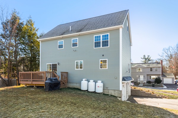 8 Pleasant Road Wilmington, MA 01887 - Photo 26 of 27