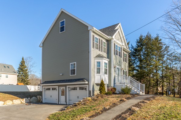 8 Pleasant Road Wilmington, MA 01887 - Photo 3 of 27