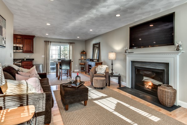 8 Pleasant Road Wilmington, MA 01887 - Photo 7 of 27