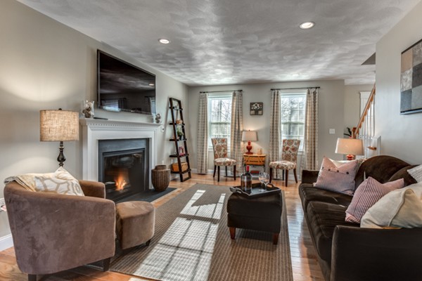 8 Pleasant Road Wilmington, MA 01887 - Photo 8 of 27