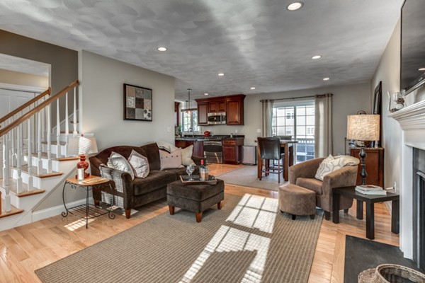 8 Pleasant Road Wilmington, MA 01887 - Photo 9 of 27