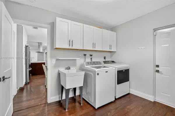 a view of kitchen with breakfast area