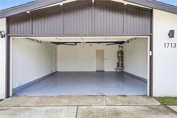 $2,289,000 | 1713 Oahu Place, Costa Mesa, CA 92626