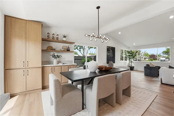 $2,289,000 | 1713 Oahu Place, Costa Mesa, CA 92626