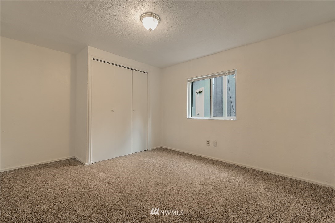 1757 Southwest Young Road Port Orchard, WA 98367 - Photo 11 of 19 Gallery Image 11