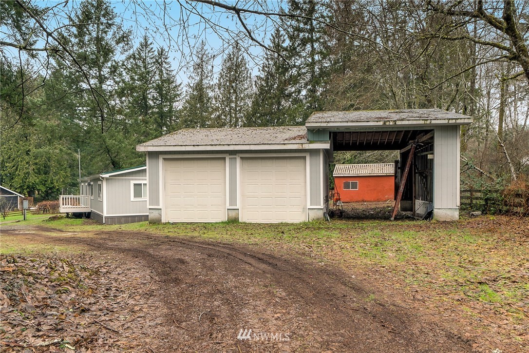 1757 Southwest Young Road Port Orchard, WA 98367 - Photo 15 of 19 Gallery Image 15