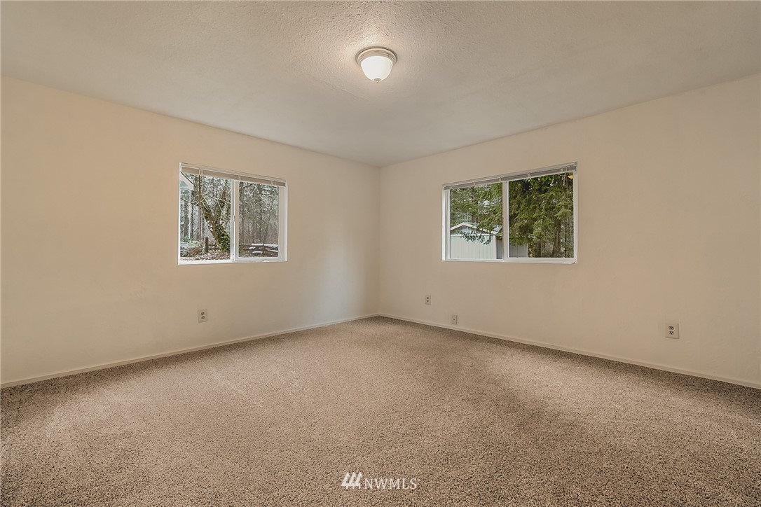 1757 Southwest Young Road Port Orchard, WA 98367 - Photo 10 of 19 Gallery Image 10