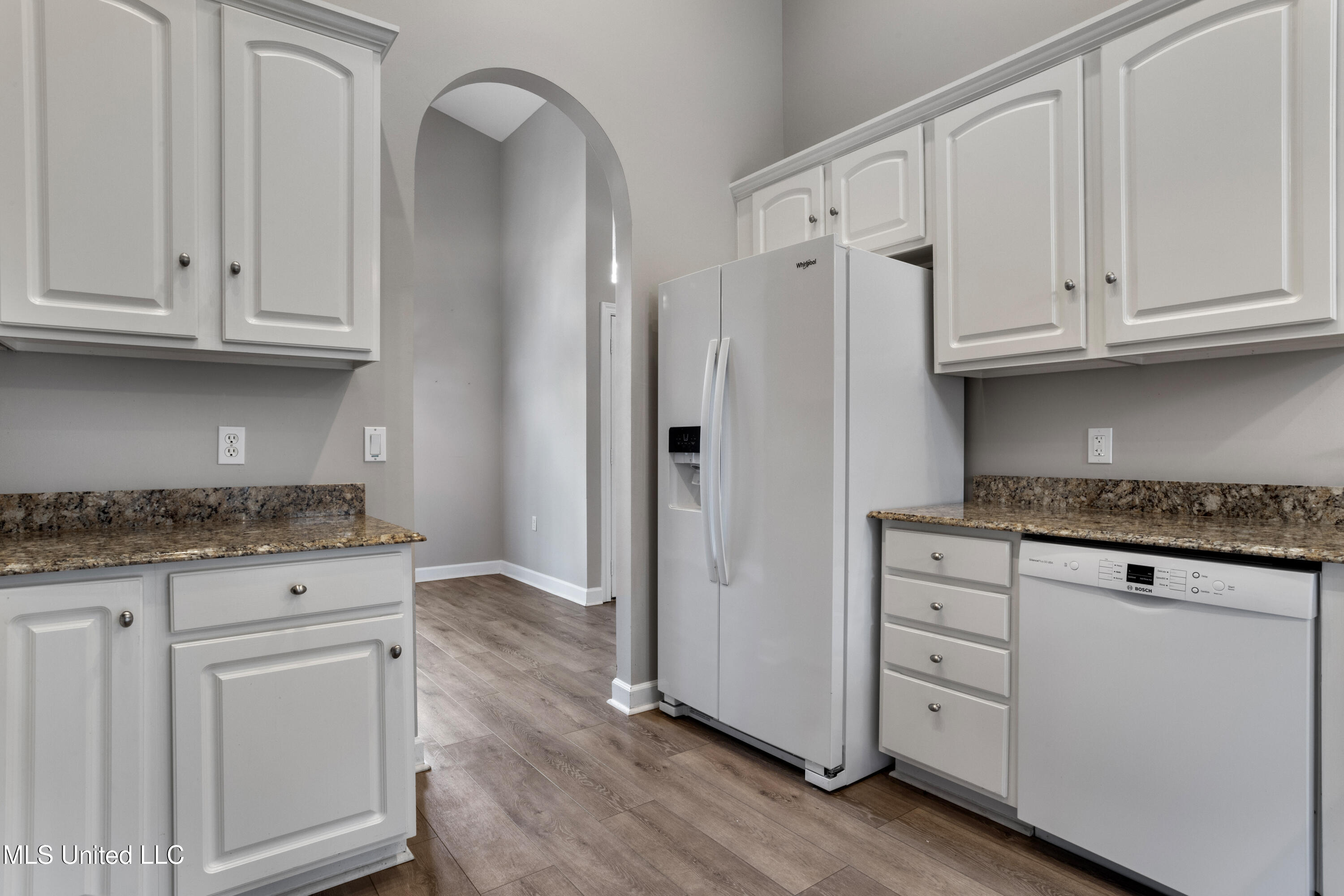 2559 Rue Palafox Biloxi, MS 39531 - Photo 12 of 34 0012 (3)