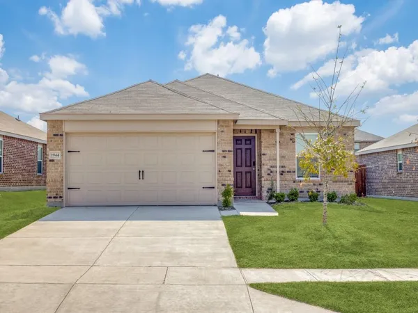 $1,845 | 1944 Fox Glove Street, Royse City, TX 75189