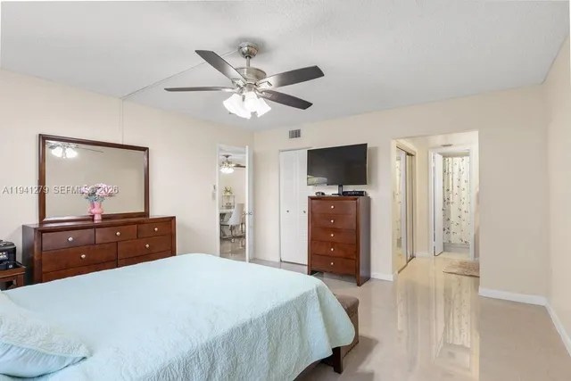 $228,000 | Pembroke Lakes, Pembroke Pines, FL 33026