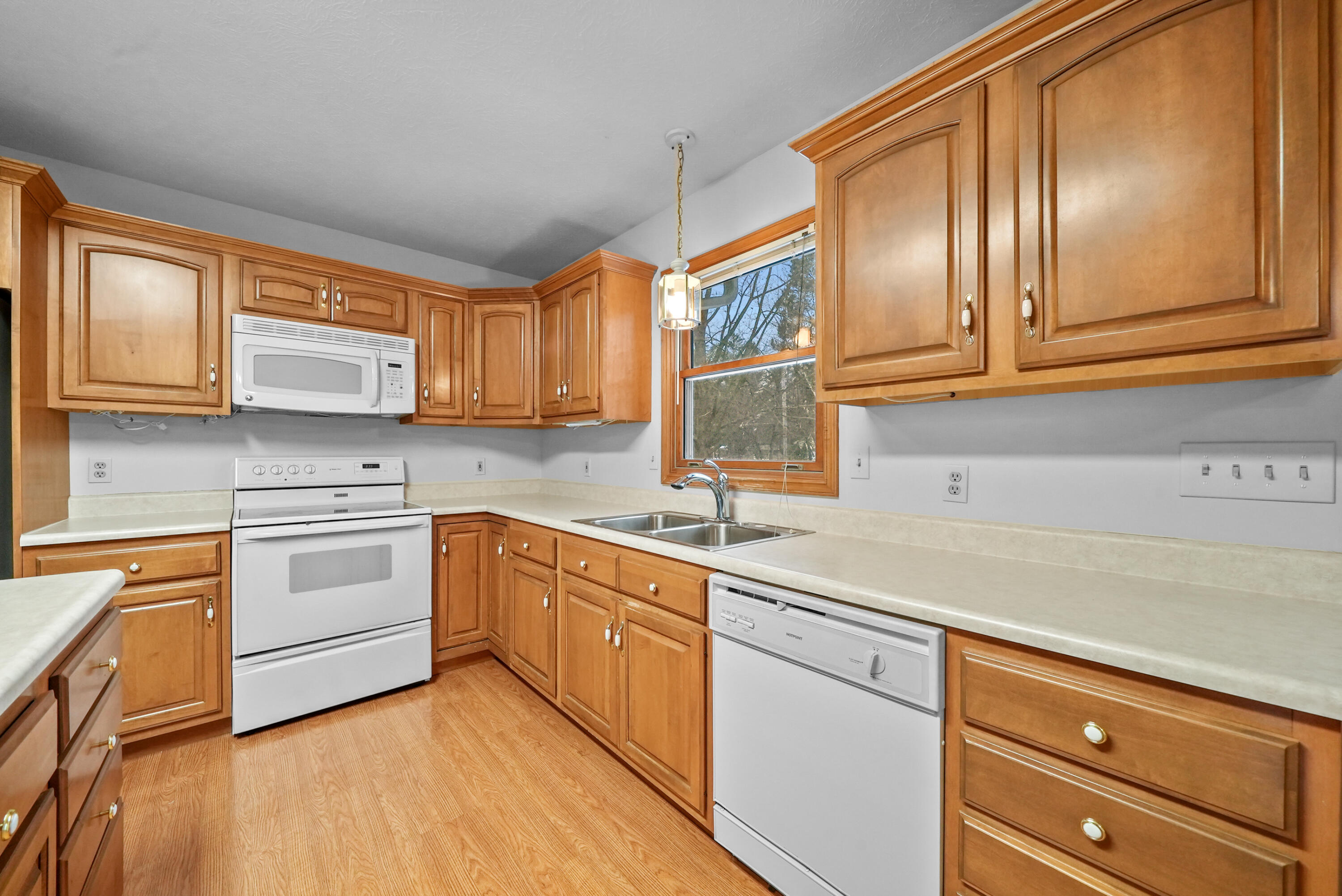 4327 Benson Road Cadillac, MI 49601 - Photo 9 of 47 DSC00634