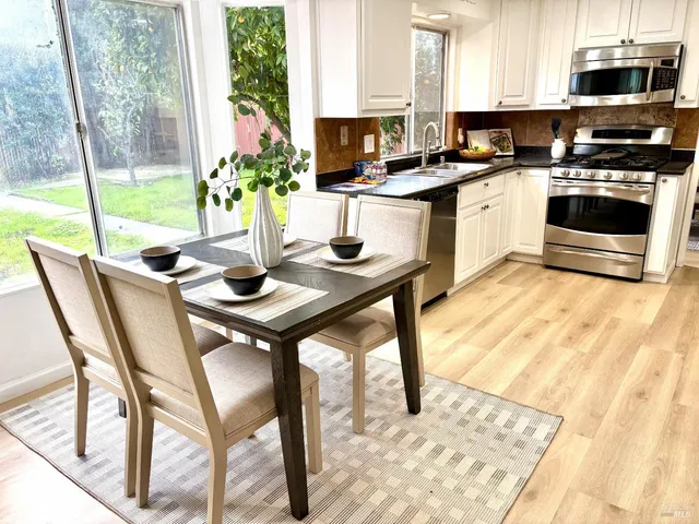 $570,000 | 725 Sequoia Drive, Fairfield, CA 94533