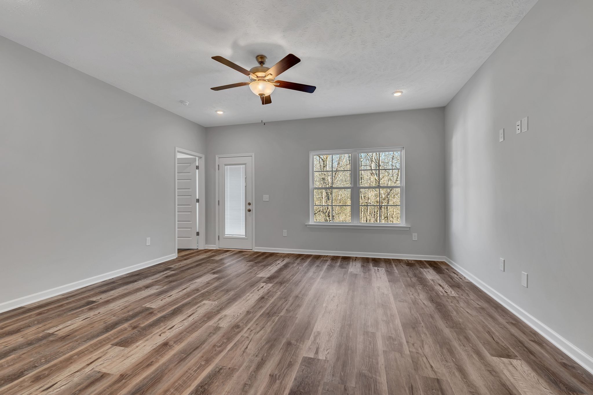 113 Creek Wood Road Manchester, TN 37355 - Photo 5 of 34