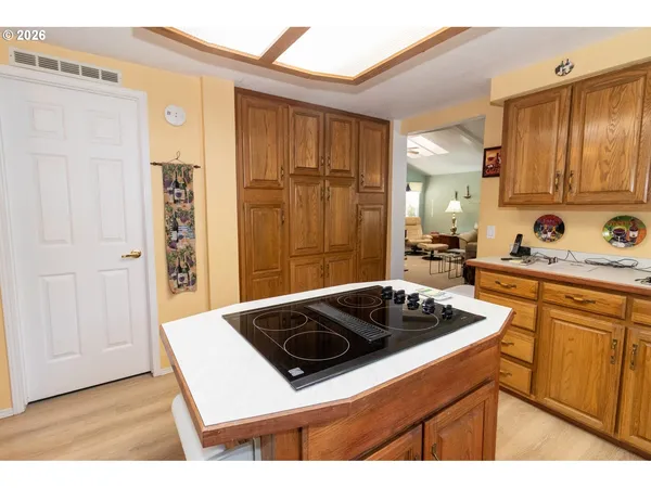 $389,000 | 136 43rd Way, Florence, OR 97439