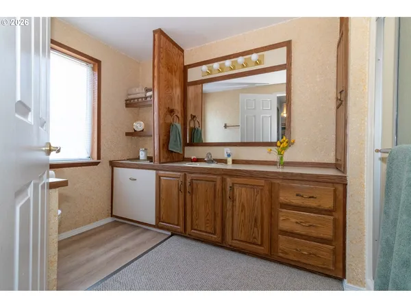 $389,000 | 136 43rd Way, Florence, OR 97439