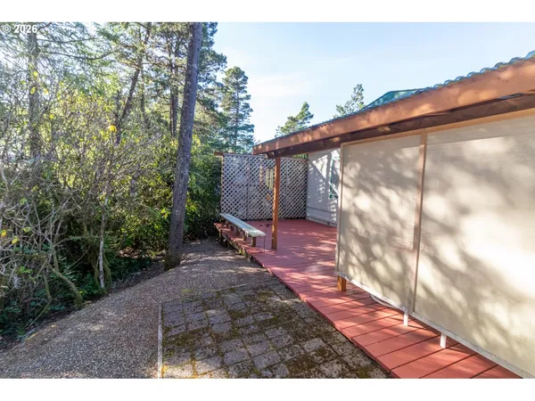 $389,000 | 136 43rd Way, Florence, OR 97439