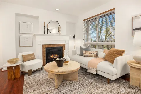$838,000 | 2211 Northeast Natalie Way, Issaquah, WA 98029