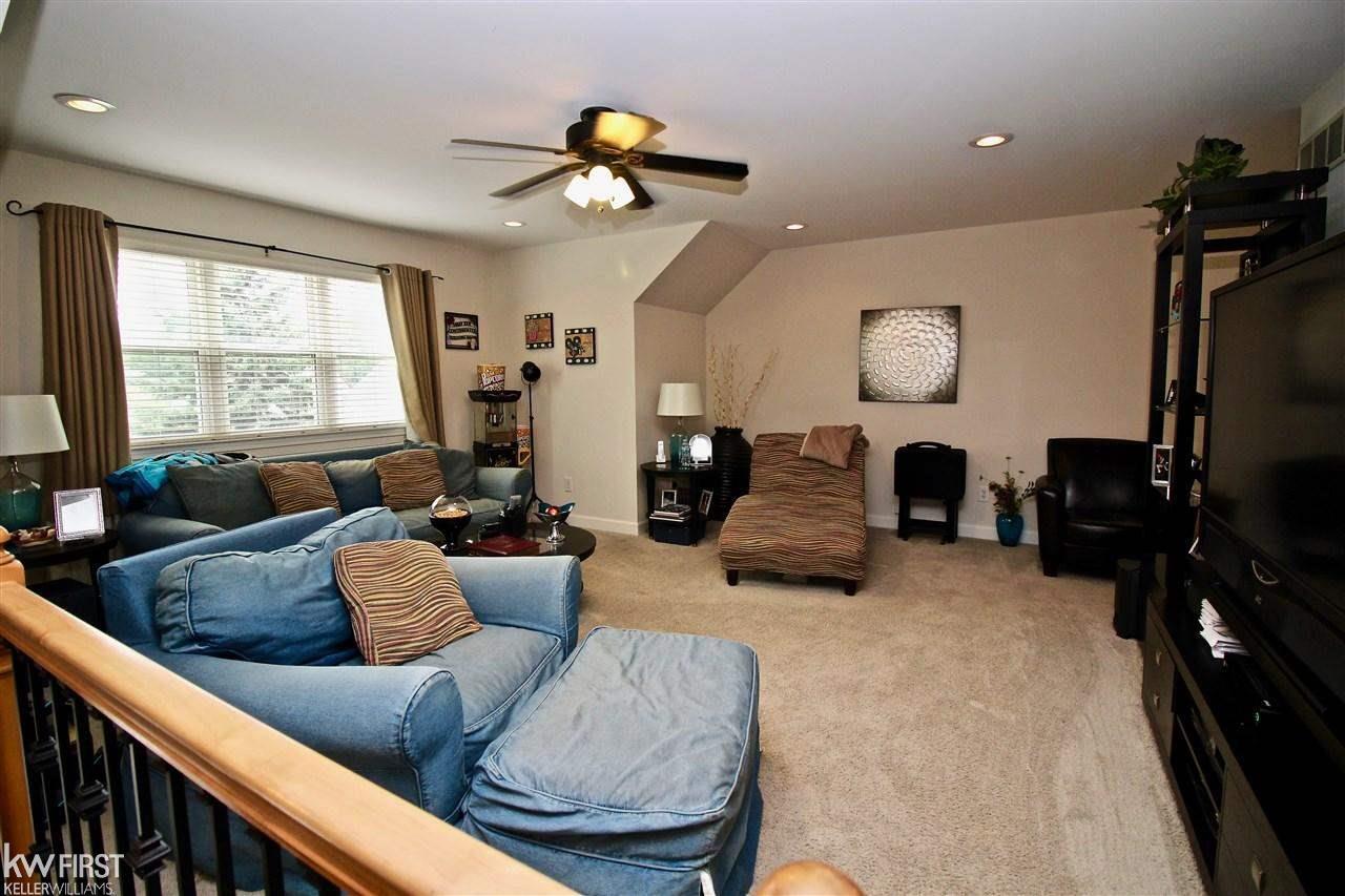 6465 East Hill Road Grand Blanc, MI 48439 - Photo 31 of 49 50038304-30.JPG