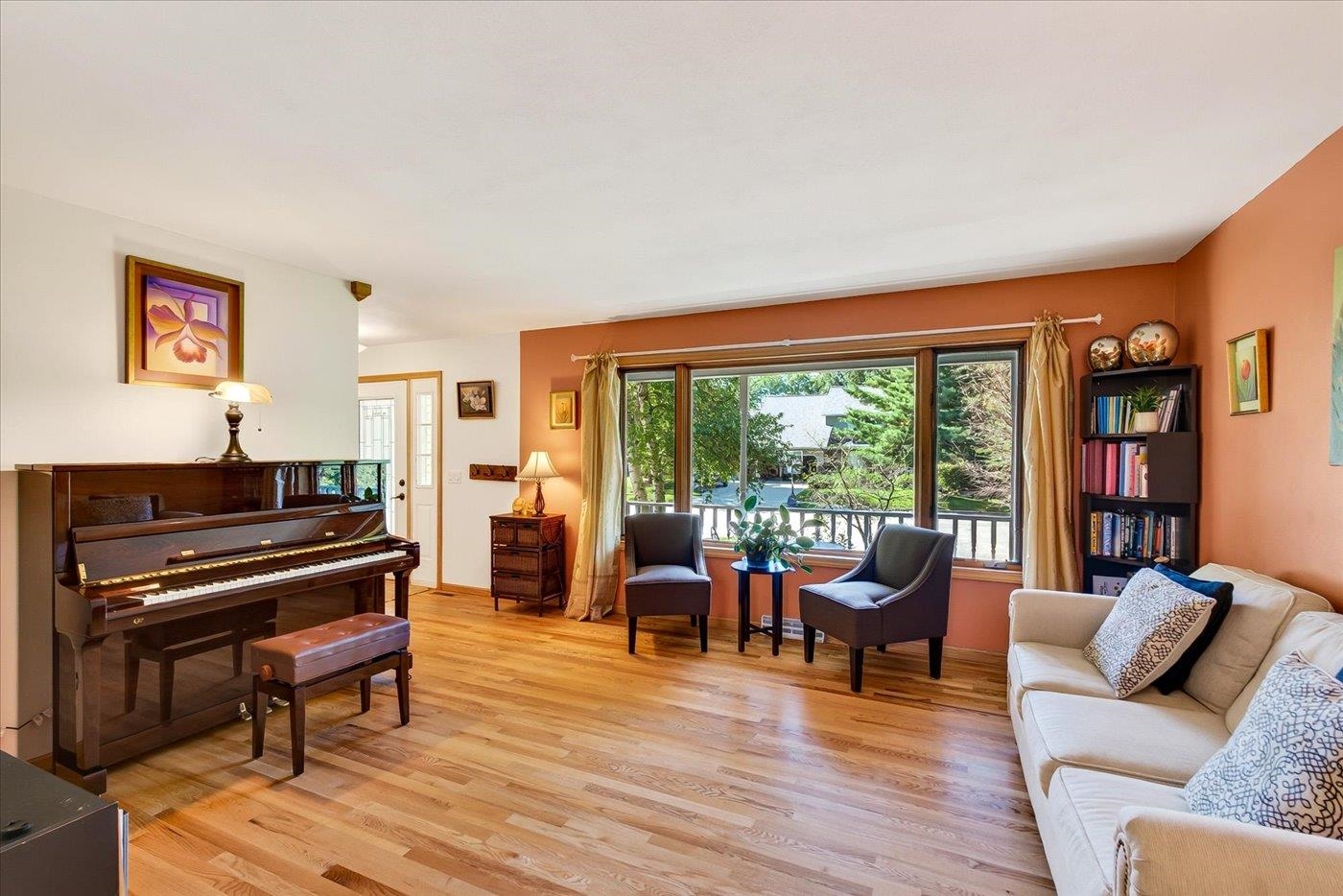 827 Ridge View Lane Oregon, WI 53575 - Photo 11 of 50 Gallery Image 11