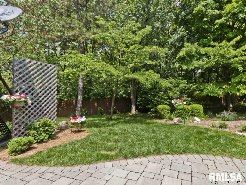 12 Washington Place Springfield, IL 62702 - Photo 8 of 28
